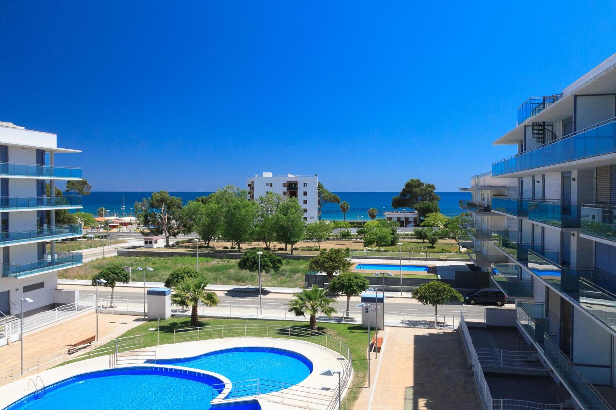 Апартаменти Uhc Mar Augusta Family Complex Камбрілс Номер фото