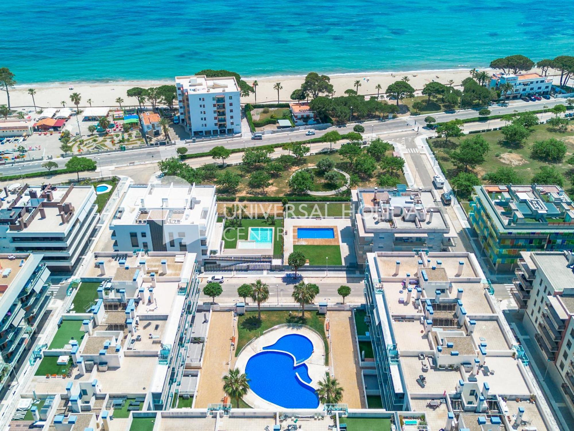 Апартаменти Uhc Mar Augusta Family Complex Камбрілс Номер фото